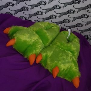FLASH LIGHTS CLAWS KIDS SLIPPERS